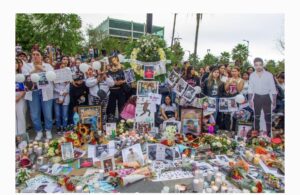 Fans of late British singer Liam Payne gather to pay respects on the esplanade of the Monterrey macroplaza.