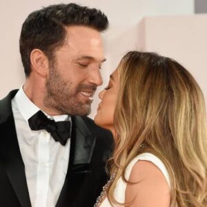 Breaking news: Ben Affleck calls Jennifer Lopez 'spectacular' amid divorce